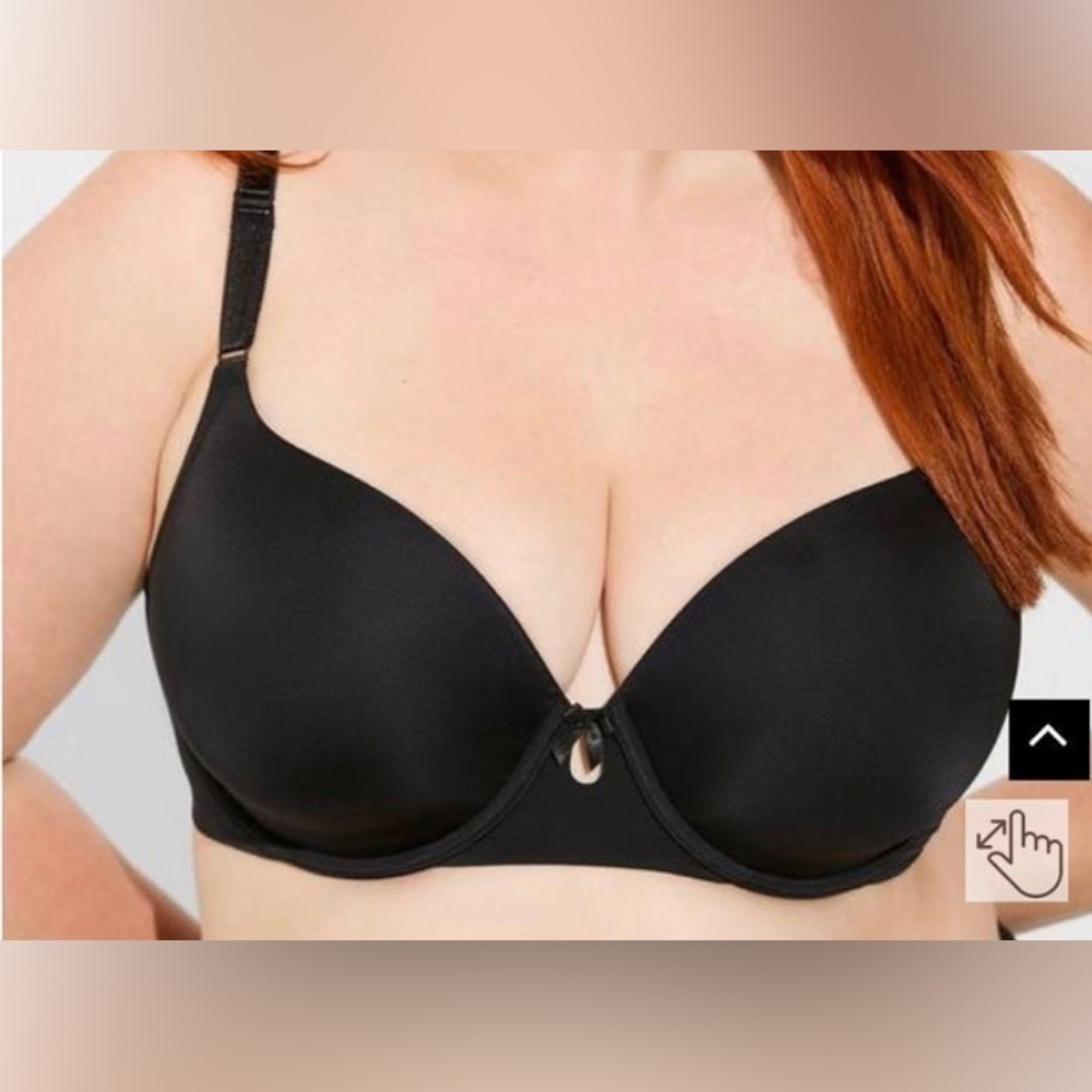 #261 - NWT Torrid Black T-shirt Lightly Lined 360 Smooth Cup Underwire Bra, 38H